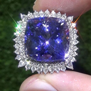 Huitan Brilliant Cubic Zirconia Blue Rings for Lady Anniversary Party Finger Accessories Gorgeous Gift Women Fashion Jewelry New