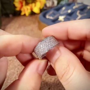 Huitan Cao Cấp Rộng Promise Ring Dành Cho Nữ Lấp Lánh Trải Đá CZ Cưới Ban Nhạc Nhẫn Bạc/Màu Vàng Trang Sức Thời Trang