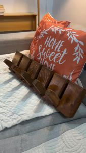 wooden wall-mounted hooks solid wooden hooks bathroom racks bathroom hangers space saver shower caddies and hooks bathroom shelving cap holder cap organizer cap display collection towel hooks clothes holder made from solid wood