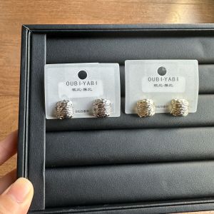 Obiaibi Minimalist Style Luxury Metal Square Ear Cuff Commuter Versatile Fashion Jewelry for Women Fresh out New Trend