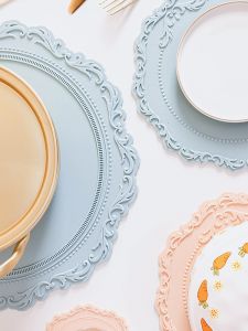 Retro European Style Silicone Lace Pad Heat Resistant Dining Table Mat Insulated Coaster Plate Cup Dish Anti-Scalding Pad