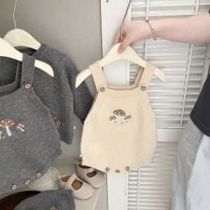 ชุดเดรสเด็กผู้หญิงสไตล์เกาหลีพร้อมเสื้อคาร์ดิแกนถักและกางเกงขายาวแบบสวมหัวสองชิ้นสำหรับฤดูใบไม้ผลิและฤดูใบไม้ร่วง