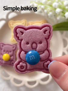 Cute Koala Hug Cookie Cutter Mold 3D Koala Bear Biscuit Embosser Plastic Pastry Fondant Stamp DIY Baking Tools for Kids Party