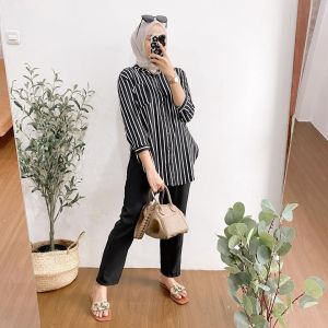 SETELAN BAJU WANITA TERBARU 2022 MODERN - ONE SET WANDA TERBARU 2022 KEKINIAN VIRAL DEWASA - SETELAN WANITA LENGAN PANJANG KEKINIAN - BAJU SETELAN WANITA - ONE SET GARIS - SETCEL WANITA TERBARU 2022 KEKINIAN VIRAL- BAJU SETELAN WANITA DEWASA MODEL TERBARU