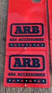 4 ชิ้น บังเกอร์ ลาย ARB 4x4 สีแดง พร้อมชุดสลิงดึงและระบบการดึงที่ดี กว้าง 30.5 cm ยาว 54 cm