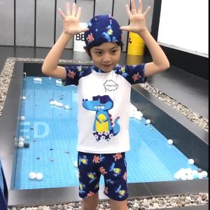 Bộ Đồ Bơi Kèm Mũ Cho Bé Trai
