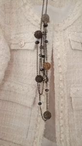 Aó khoác dạ Tweed nữ dáng ngắn mẫu mới hót phong cách hàn quốc cổ tròn cúc chuỗi trắng hàng thiết kế cao cấp hai lớp thời trang thu đông