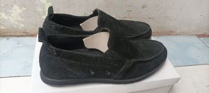 sepatu pria sueede slip-on