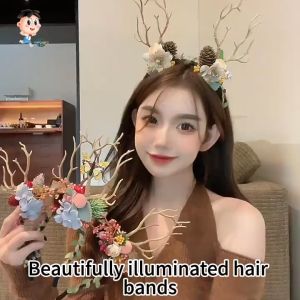 LED Christmas Party Headbands Glitter Antler Christmas Decoration Headbands Animal Feather Headbands Sparkling Christmas Lights Headbands Holiday Birthday Wedding Dress Accessories Mask Lights