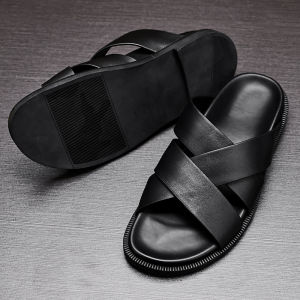 Leather Outdoor Slippers Mens Super Popular Summer Wear Trendy Sandals 2025 New Outdoor Breathable One-Strap Slippers