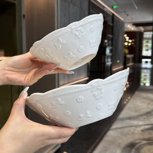 Luxurious Ceramic Dinner Plate with Embossed Floral Design And Butterfly Knot for Dessert Or Pasta Home Use Vintage Style