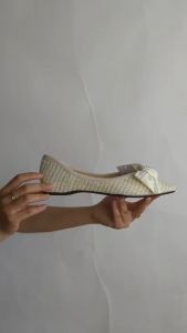 Giày bít nữ thời trang