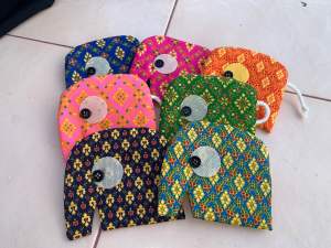 🐸กระเป๋าทรงน้องลูกช้าง🐘คละสีคละลายไทย ไซส์มินิ ใส่เหรียญ ใส่บัตร ลายไทย ของชำร่วยแบบไทยๆ ของฝาก ของขวัญ แจกงานเกษียณ