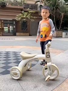 Xe đạp 3 bánh cho bé - Xe chòi chân thăng bằng cho bé cao cấp có nhạc và đèn phát sáng babyhope