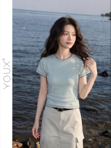 YOUXIANG | Áo Thun Ôm Body Cổ Tròn Quai Vai Dịu Dàng Phong Cách Biển