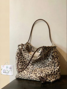CHIO‘2ND | Stylish Leopard Print Large Capacity Tote Bag