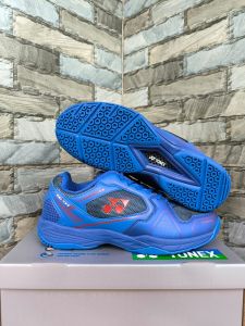 Sepatu Badminton YONEX MACH  FREE KAOS  KAKI-Sepatu Bulutangkis FREE KAOS KAKI