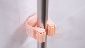 Móc treo cây lau nhà dán tường siêu dính - Giá treo cây chổi gắn tường