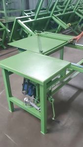 Sliding Table Saw with Tilting Arbor