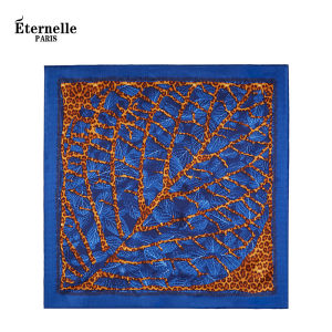 Elegant Silk Scarf French Eternal Leaf Love Mulberry Silk Shawl 90cm Printed Large Beach Sunscreen Silk Scarf For Youth And Middle-aged Women