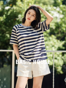 Basic House | Contrast Stripe Embroidery Ageless T-Shirt