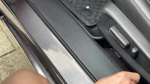 Toyota rush Print sill plate rush carbon 3D anti gores pintu pijakan mobil