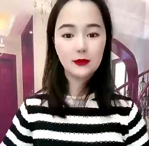 1 PCS Women's Winter Hat Scarf Set: Thick Windproof Woolen Hat & Comfortable Outdoor Shawl