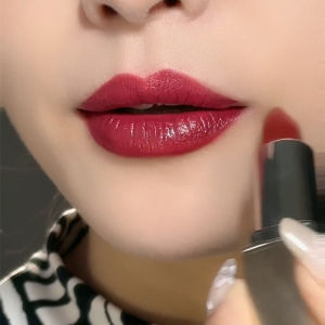 HUAYANYUN | Hydrating Moisturizing Lipstick For Dry Lips Lightening Lip Lines Suitable For Yellow Skin Natural Looking Nude Color