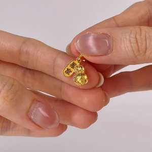 WENG KWONG Wealth-Attracting Gourd Charm/ Pendant in 22k/ 916 Gold (3P4111)
