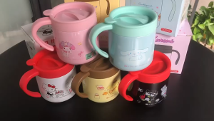 [Local Seller] Authentic Cartoon Sanrio Hello Kitty Melody Cinnamon Roll Twin Star Thermal Cup Mug With Lid 300ml
