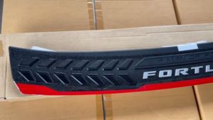 กันรอยท้ายรถยนต์ โตโยต้า ฟอร์จูนเนอร์ Toyota Fortuner 2015-2023