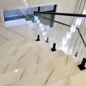 trụ kẹp lan cang kính Trụ cầu thang lan can kính không khoan lỗ Trụ lửng bắt cầu thang trụ cầu thang kính