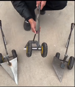 🏆ขายตรงจากโรงงาน ของแท้🏆 รองรับ COD เครื่องไถ 3 in 1 จอบขุดร่อง ระบบขับเคลื่อน 2 ล้อ ไถพรวนและกำจัดวัชพืช ไถสามเหลี่ยม