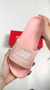 Dép quai ngang nữ Newbalance chữ nhỏ nhẹ bền êm quai có lót đế không thấm nước