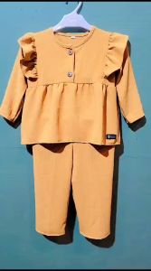 Setelan Anak Lengan Panjang Celana Panjang Cringkel Airflow: Setelan Anak Perempuan Muslim Cringkel Airflow Terbaru