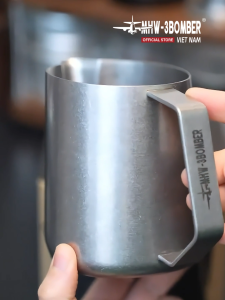 Ca Đánh Sữa GT 600ml MHW-3BOMBER – U-Shape Spout Đế Lệch Tay Cầm Kim Cương