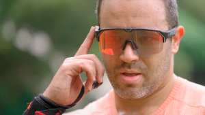 [NEW] Chamelo Music Shield White Frame Fire Lenses Built‑in Audio Speaker Electrochromic Sports Sunglasses Eclipse™ Tint Sweatproof Outdoor Sports Running Cycling Hiking