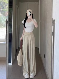 กางเกงขายาวผ้าไหมน้ำแข็งสีแดงสำหรับผู้หญิงในช่วงฤดูร้อน กางเกงขายาวทรงหลวมสบาย ๆ สำหรับเดินเล่นกลางแจ้งในช่วงฤดูร้อน