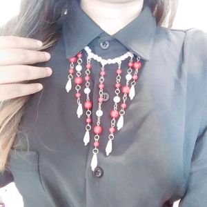 Kalung wanita white red