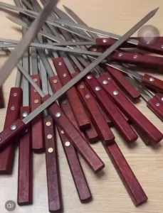 5pcs Stainless Steel BBQ Skewers Wooden Handle Barbecue Kebabs Stick Reusable BBQ Skewers 60cm