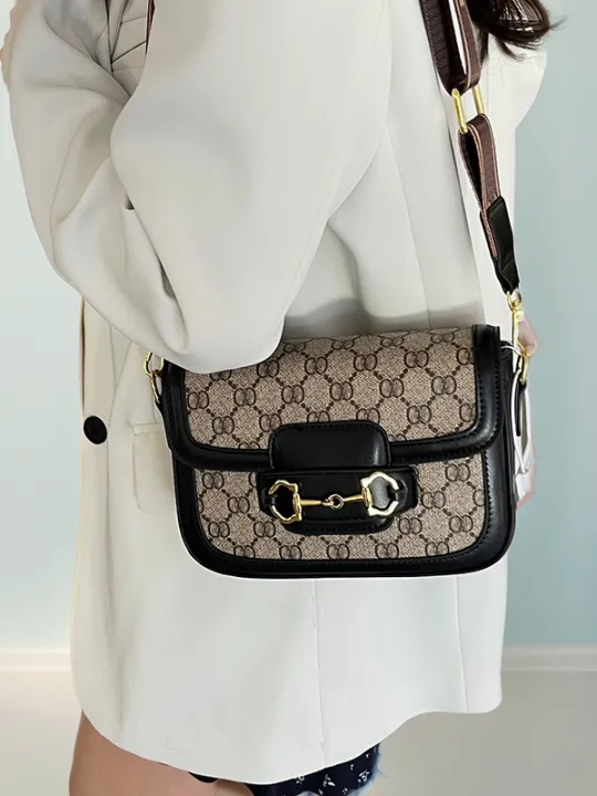 Elegant%20Luxury%20Small%20Niche%20Saddle%20Bag%20-%20Image%204