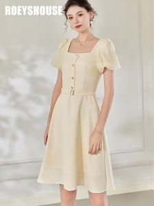 Đầm xoè công sở cổ vuông tay ngắn phồng màu kem