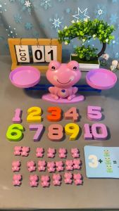 Đồ chơi giáo dục ếch cân bằng giúp bé học đếm