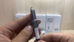 Bộ 4 Bugi NGK Platinum Nissan Sunny Grand Livina X-trail Terra 350Z Atltima Sulphy Almera Ren 12 chân dài tuýp 14 Mã 22401-ED815