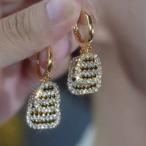 2024 New Fashionable Double Layered Black And White Checkered Diamond Ear Cuff Women's Earrings Korean Style Alloy Jewelry