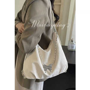 Large Capacity Womens Tote Bag Silver Chain Commuter Backpack Travel Leisure Fashion Trend Soft Surface Bucket Shape