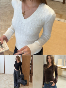 audwyn | Slim Fitting V-Neck Cable Knit Vintage Style Sweater