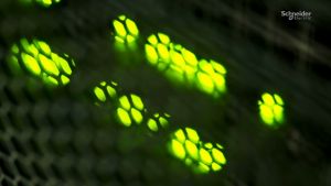 APC UPS Battery Backup Back-UPS CS 400Watts / 650VA | Input 230V / Output 230V | Interface Port DB-9 RS-232 USB [Order Model: BK650-AS]