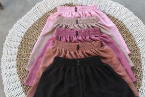 CELANA PENDEK WANITA/HOTPANS CRINCKLE airflow KANCING DUA TERBARU 2023