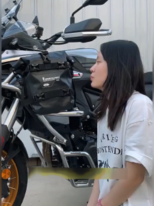 【New Arrival】 กระเป๋าข้างมอเตอร์ไซค์กันน้ำ 8 ลิตร ทนทานต่อการสึกหรอ สำหรับเดินทางบนรถจักรยานยนต์ สกูตเตอร์